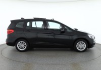 BMW 216 i Advantage
