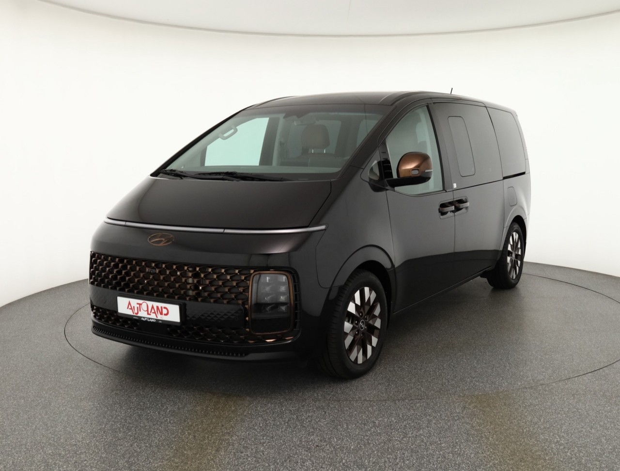 Hyundai Staria 2.2 CRDI 4WD Signature