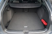 VW Golf VIII Variant 1.5 eTSI R-Line