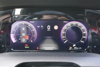 VW Golf VIII Variant 1.5 eTSI R-Line DSG