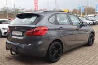 BMW 225 xe