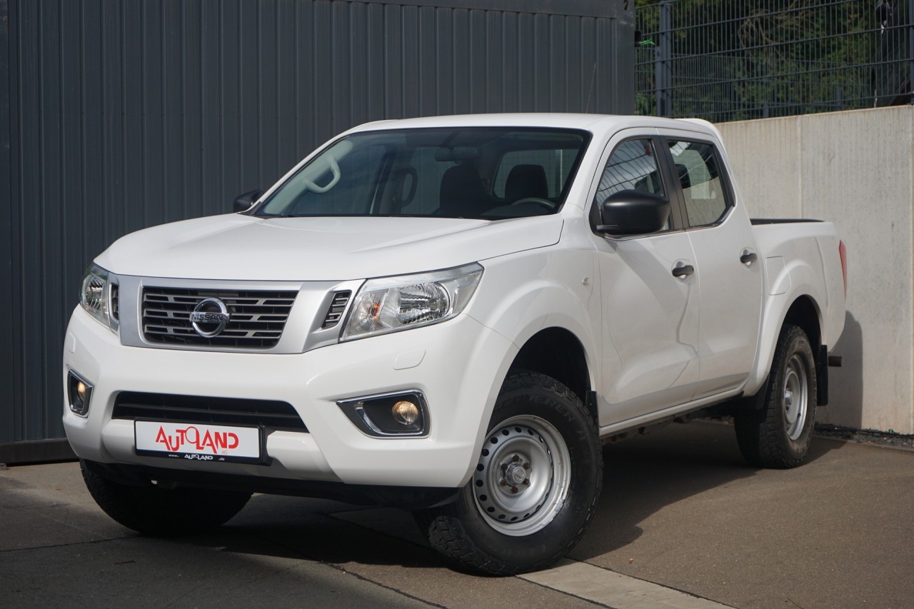 Nissan Navara 2.3 dCi Visia Double Cab 4x4