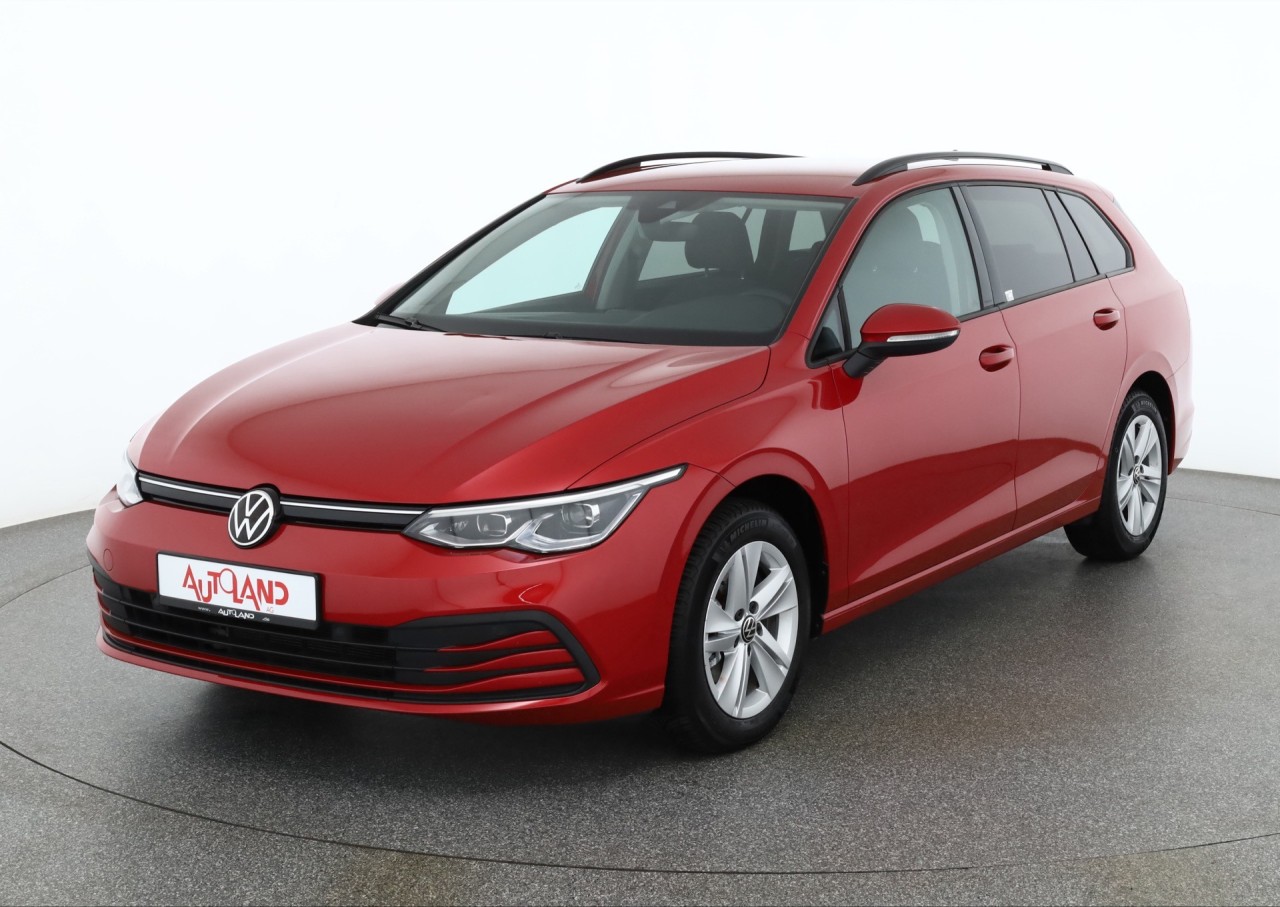 VW Golf VIII Variant 1.0 eTSI Life