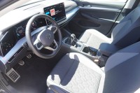 VW Golf VIII 1.5 eTSI Goal