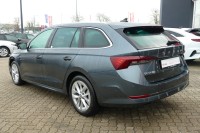 Skoda Octavia Combi 1.5 TSI First Edition