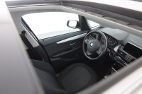 BMW 216 i Advantage