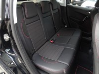 Peugeot 2008 1.2 PureTech Black Edition