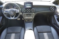 Mercedes-Benz CLA 220 4Matic AMG Line