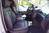 Hyundai Staria 2.2 T-GDI Signature