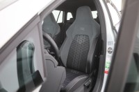 VW Golf VIII Variant 2.0 TDI DSG 2x R-Line