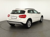 Mercedes-Benz GLA 200 7G-DCT Style