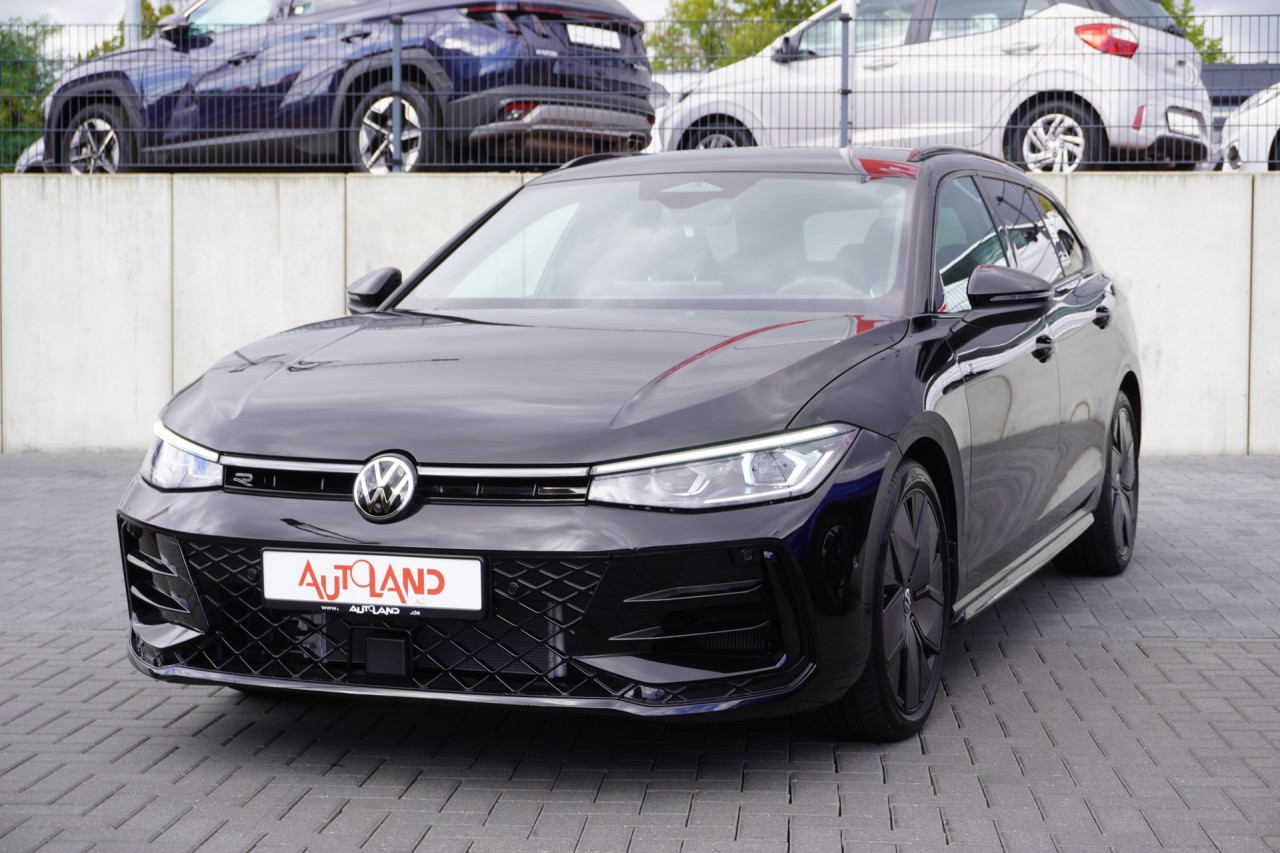 VW Passat Variant R-Line BlackStyle 2.0 TSI 4M DSG