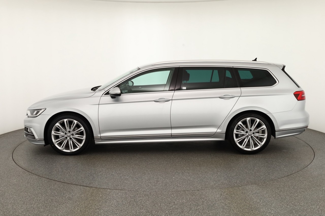 VW Passat Variant 1.8 TSI DSG R-Line