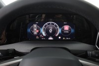 VW Golf VIII Variant 1.5 eTSI R-Line DSG