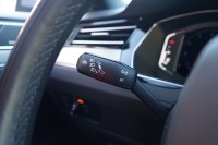 VW Passat Variant 2.0 TSI DSG R-Line