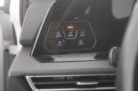 VW Golf VIII Variant 2.0 TSI DSG R-Line