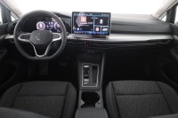 VW Golf VIII Variant 1.5 TSI DSG