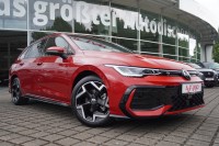 VW Golf VIII Variant 1.5 eTSI DSG R-Line