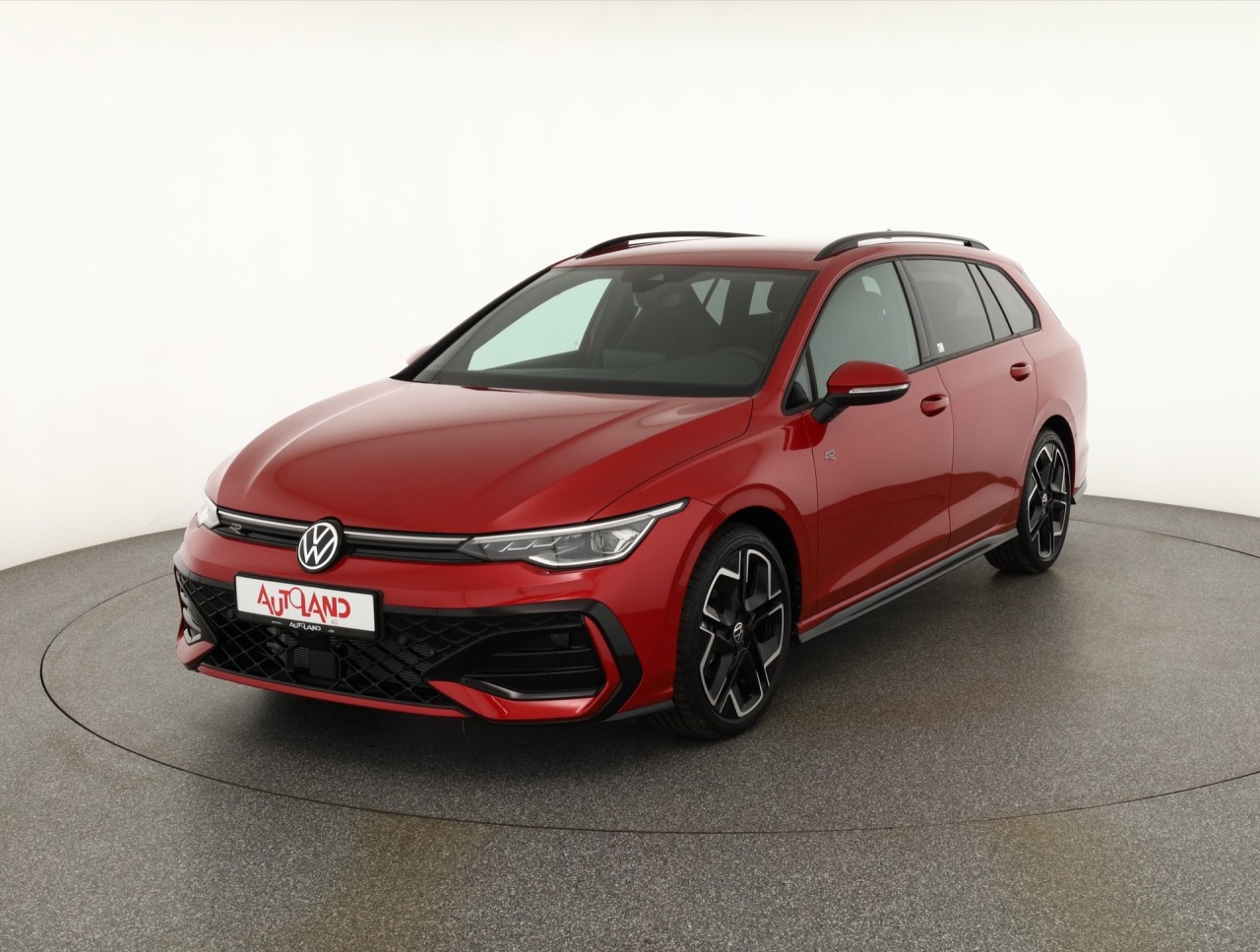 VW Golf VIII Variant 1.5 eTSI R-Line DSG