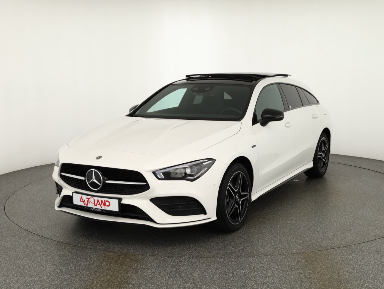 Mercedes-Benz Shooting Brake CLA 250 e AMG Line