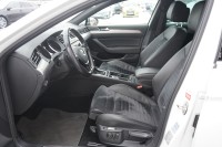 VW Passat Variant 1.5 TSI DSG R-Line