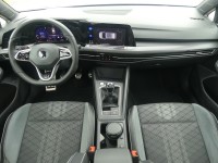 VW Golf VIII Variant 1.5 TSI R-Line