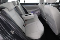 VW Golf VIII Variant 1.5 TSI DSG Life