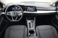 VW Golf VIII Variant 1.5 eTSI DSG Life