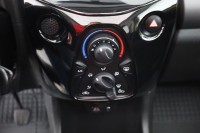 Peugeot 108 TOP 1.0 VTi Style