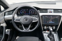 VW Passat Variant 2.0 TSI DSG R-Line