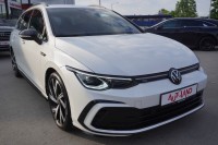 VW Golf VIII Variant 2.0 R-Line DSG