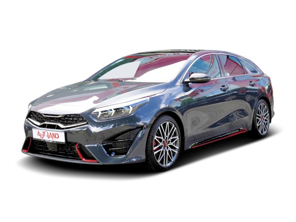 Kia proCeed...