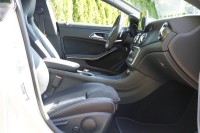 Mercedes-Benz CLA 220 4Matic AMG Line