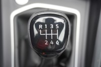 VW Golf VIII 1.5 16V TSI R-Line