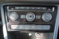 VW Touran 1.5 TSI DSG R-line
