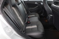 Mercedes-Benz CLA 200 Shooting Brake AMG Line
