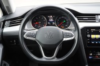 VW Passat Variant 1.5 TSI DSG Business