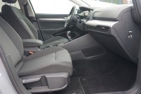 VW Golf VIII Variant 1.0