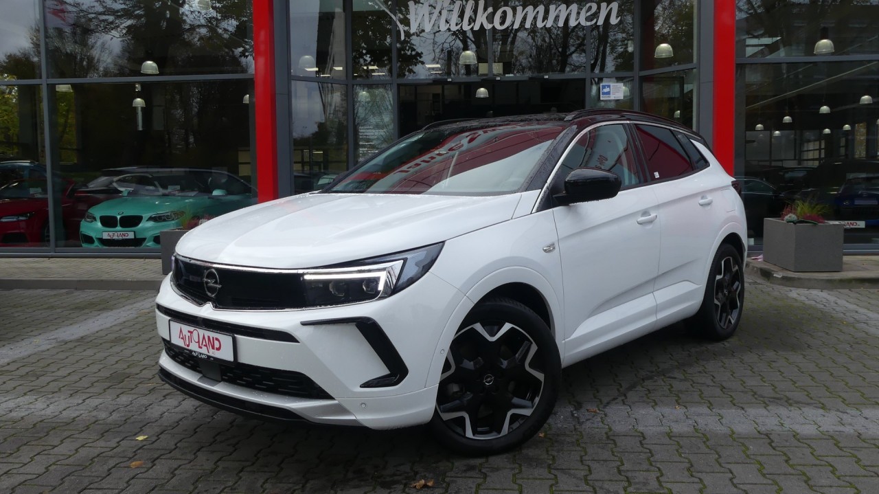 Opel Grandland 1.6 Turbo Hybrid Elegance