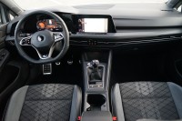 VW Golf VIII Variant 1.5 TSI R-Line