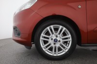 Ford Tourneo Courier 1.0 EB Titanium