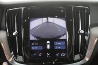 Volvo V60 B4 R Design