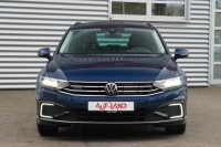VW Passat Variant GTE