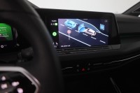 VW Golf VIII Variant 2.0 TDI DSG 2x R-Line
