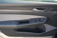 VW Golf VIII Variant R-Line eTSI
