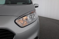 Ford Tourneo Courier 1.5 TDCi Titanium
