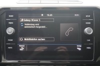 VW Passat Variant 1.5 TSI Highline R-Line