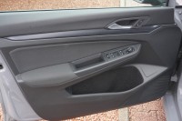 VW Golf VIII 1.0 TSI United