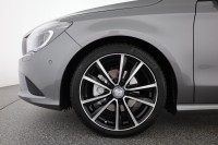 Mercedes-Benz Shooting Brake CLA 200