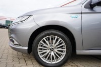 Mitsubishi Outlander 2.4 PHEV 4WD